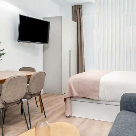 Carrer D'antonio Ferrandis Апарт-отель 4*