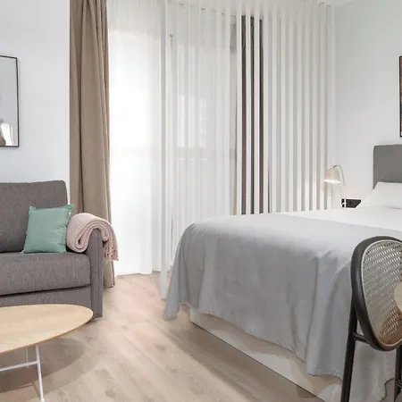 Carrer D'antonio Ferrandis Apartmanhotel 4*