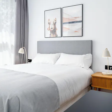 Carrer D'antonio Ferrandis Apartmanhotel