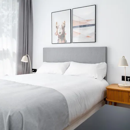 Limehome Carrer D'antonio Ferrandis 발렌시아