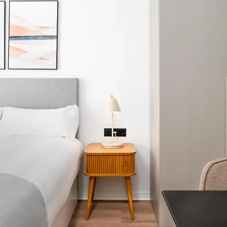 Limehome Carrer D'antonio Ferrandis * 발렌시아